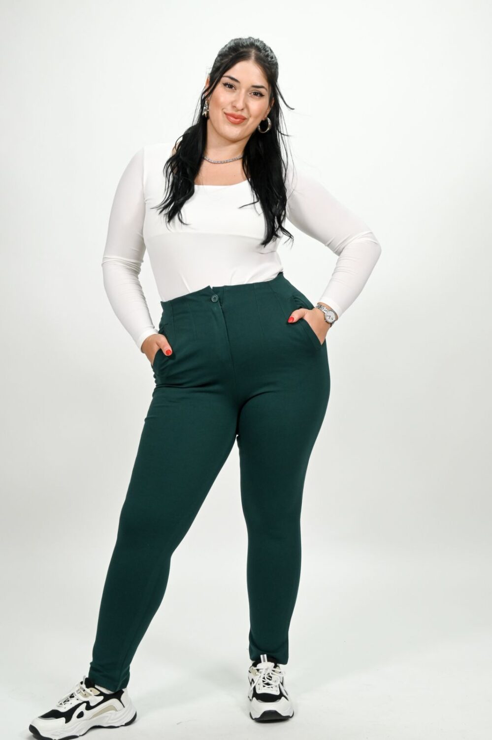 Παντελόνι Με Κουμπί & V Πίσω - Image 5